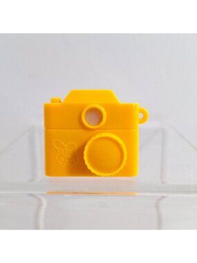 Melody 2001 Hello Kitty Yellow Camera Keychain Trinket Ornament